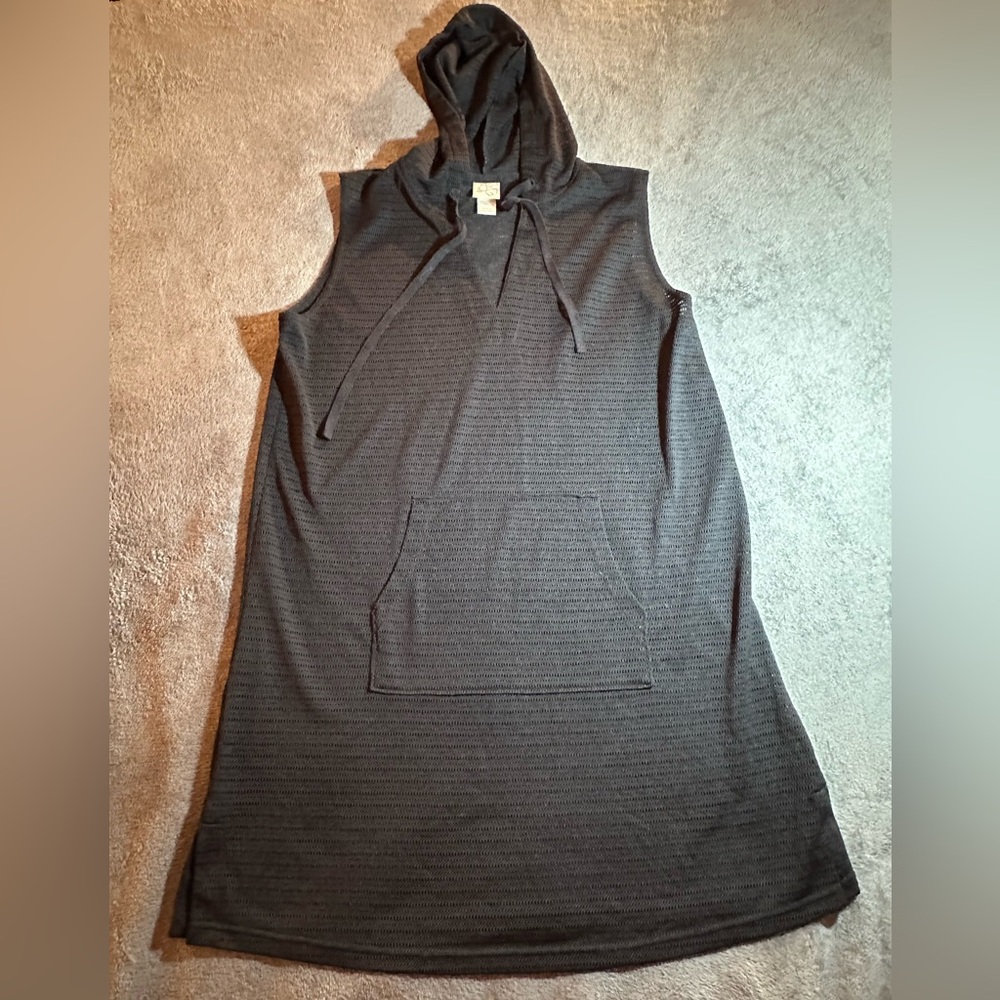 EUC: FASHION BUG Beach Cover